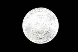 1990 1oz .999 FINE SILVER AMERICAN EAGLE COIN