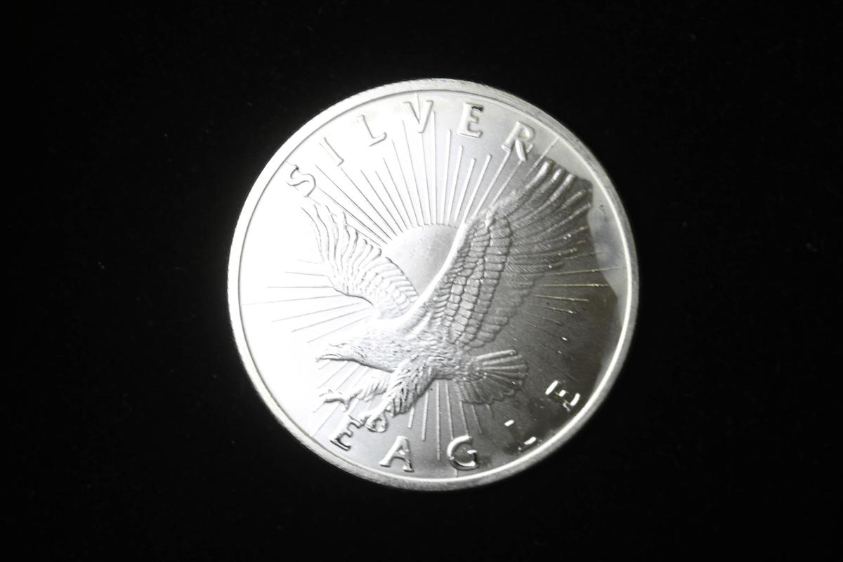 1oz .999 FINE SILVER AMERICAN EAGLE COIN