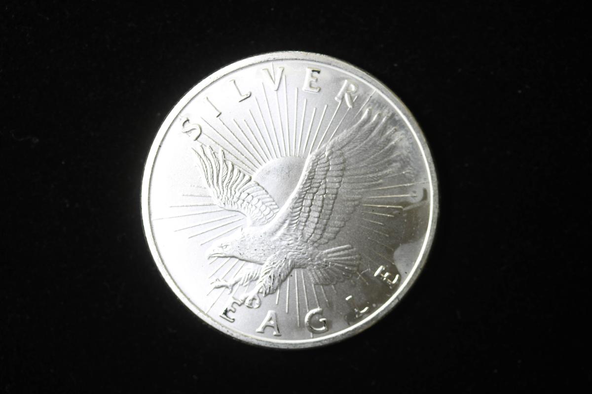 1oz .999 FINE SILVER AMERICAN EAGLE COIN