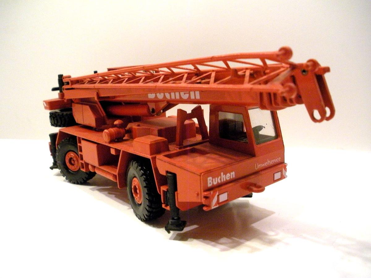 Liebherr 2-Axle Crane - Buchen