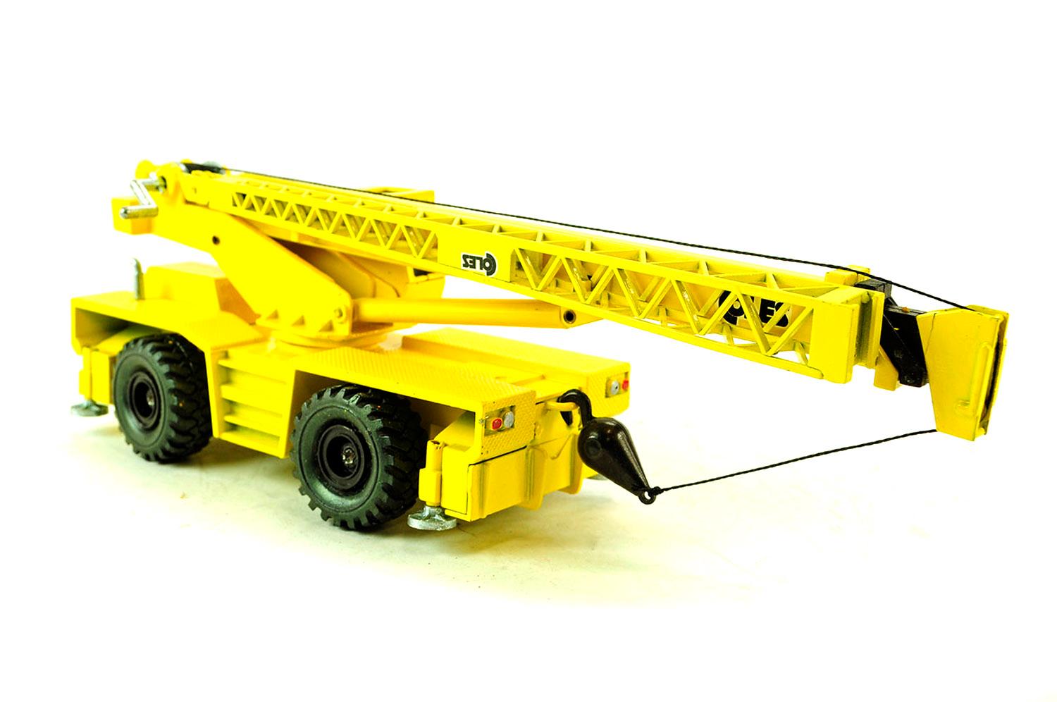 Coles 36-40RSC RT Crane