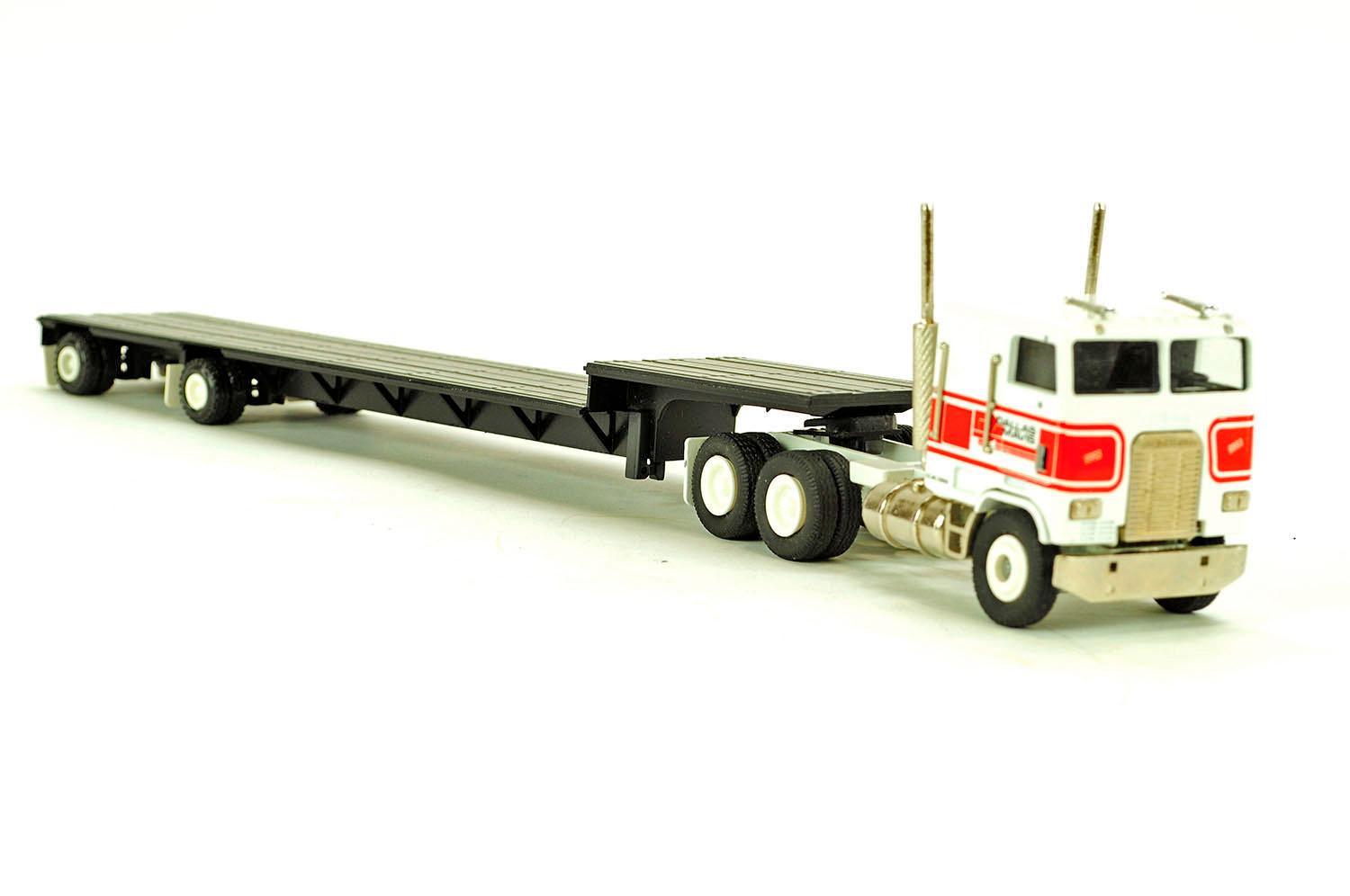 Freightliner COE Tractor w/Flatbed Trailer - Dallas Mavis