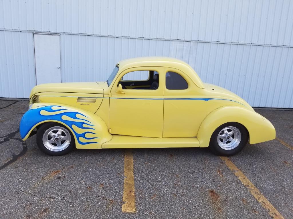 1939 Ford Standard Coupe 355/Auto