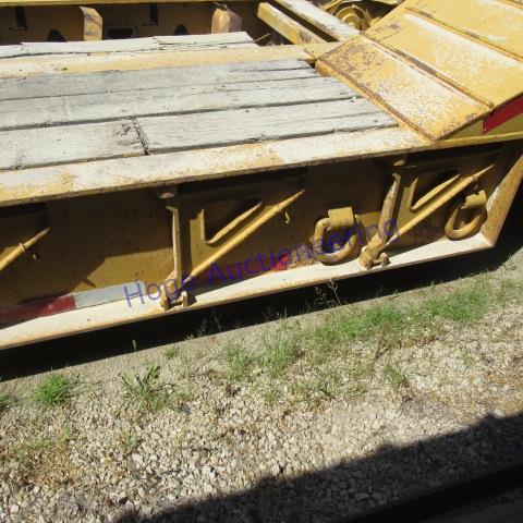 "2002 Trail King hyd. detach lowboy trailer 8.5X40ft long, 26ft belly