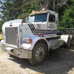 "1999 Peterbilt Truck/Tractor model:  Conventional 378