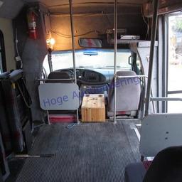 "99 Ford E450 passenger van shows 143,781 miles
