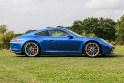 2018 Porsche 911(991.2) GT3 Touring 6-speed manual