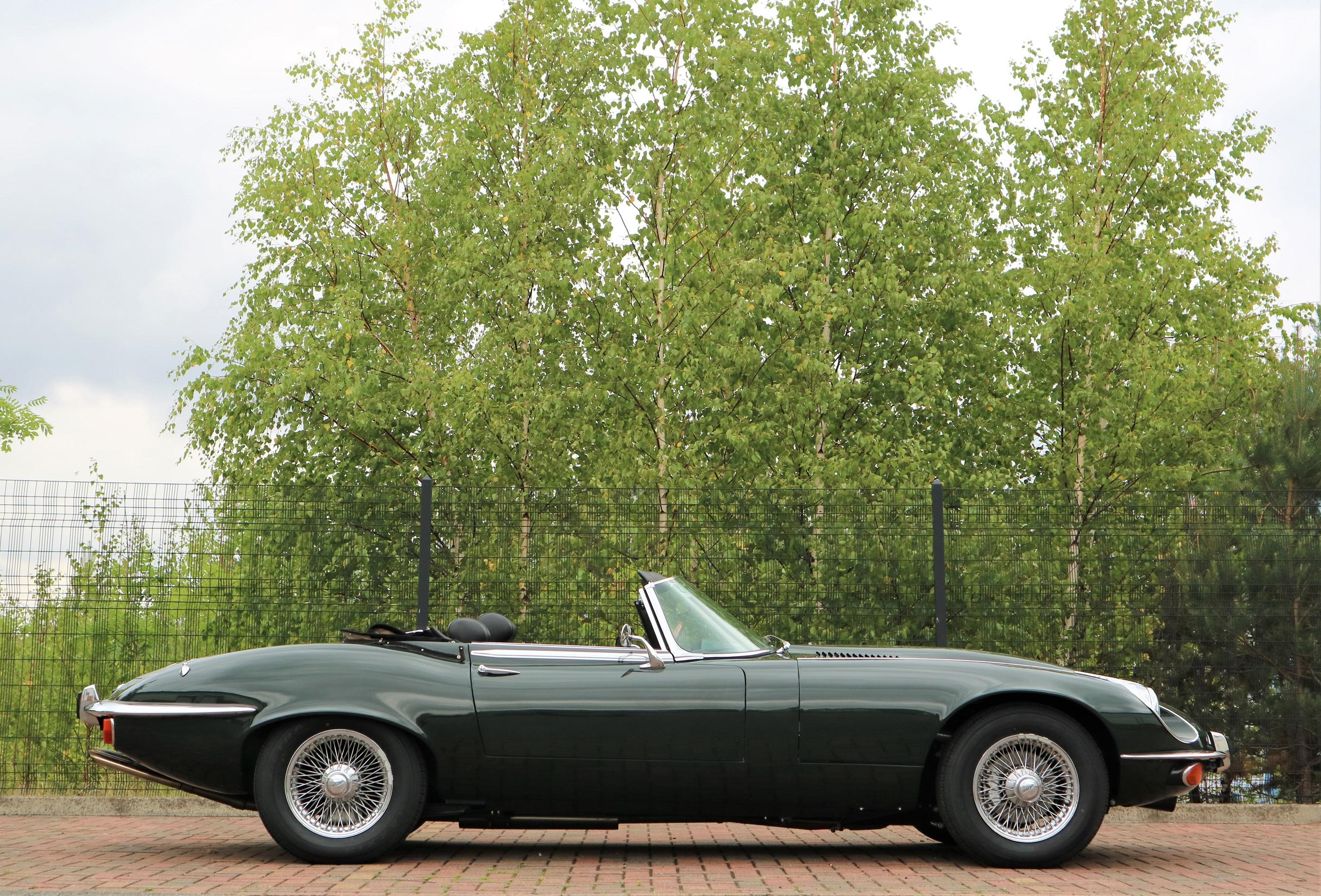 1973 Jaguar E-Type Series lll V12 Roadster (manual)