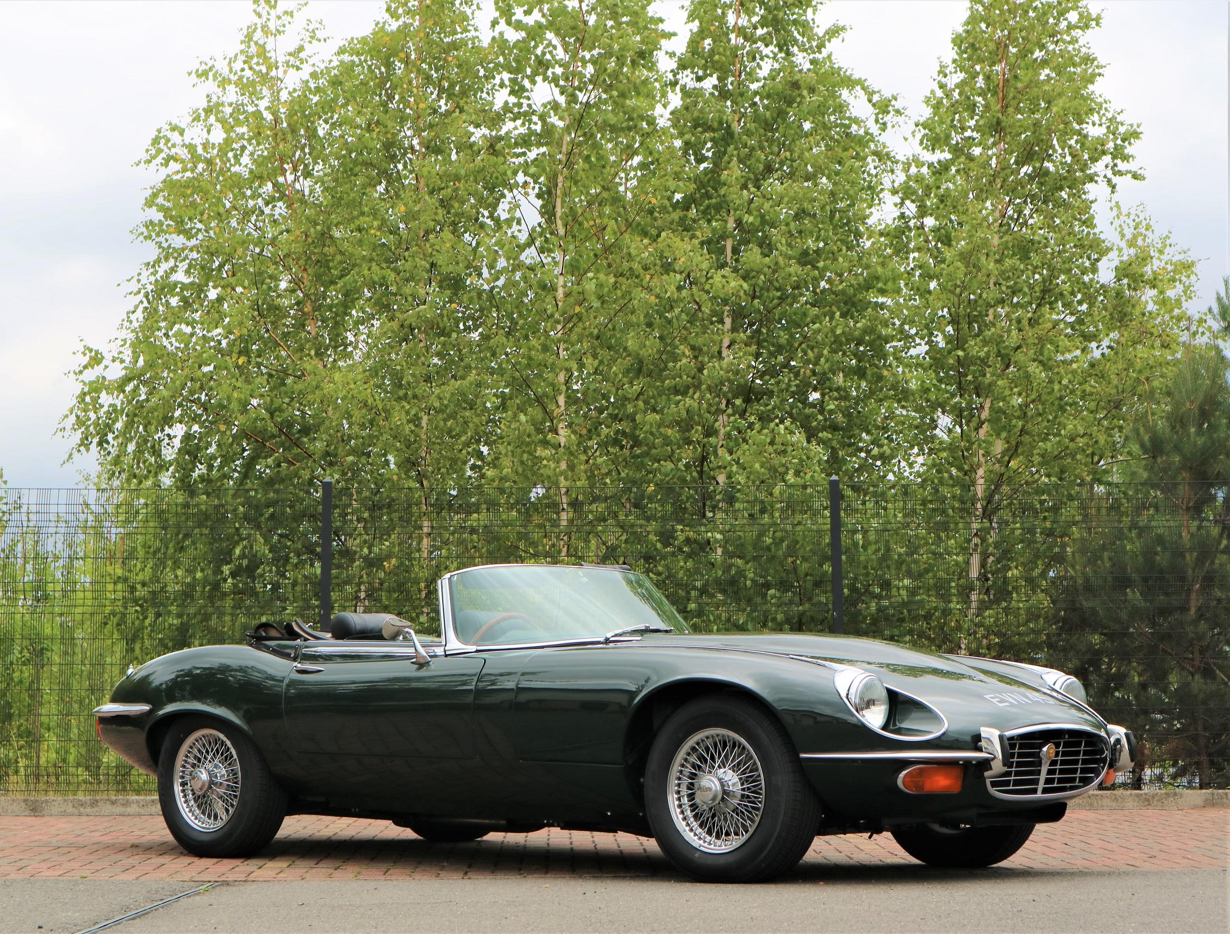 1973 Jaguar E-Type Series lll V12 Roadster (manual)