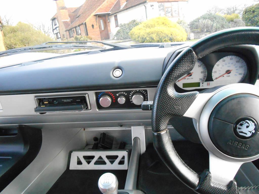 2002 Vauxhall VX220