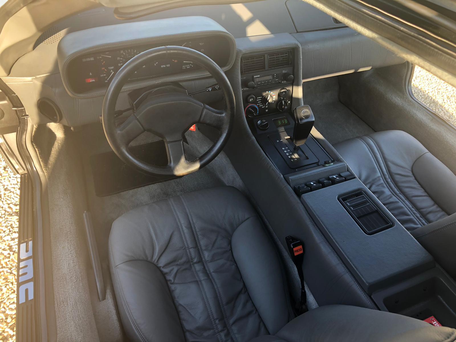 1981 DeLorean DMC-12  (Auto)