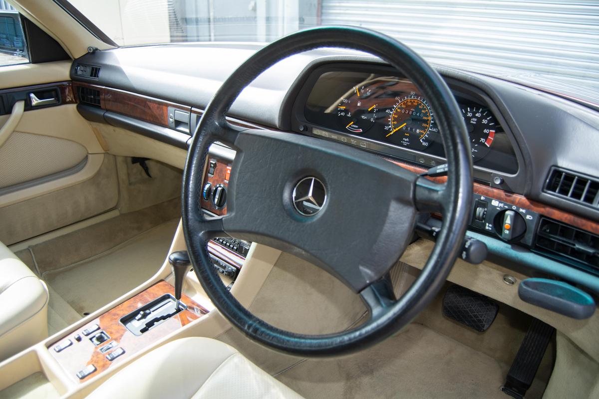 1988 Mercedes-Benz 420 SEC (C126)