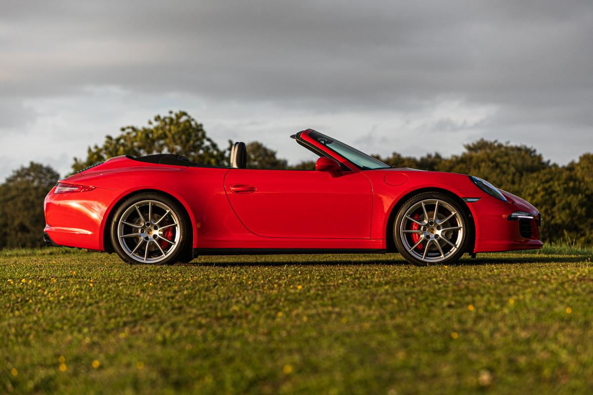 2015 Porsche 911 (991) Carrera Convertible GTS Manual