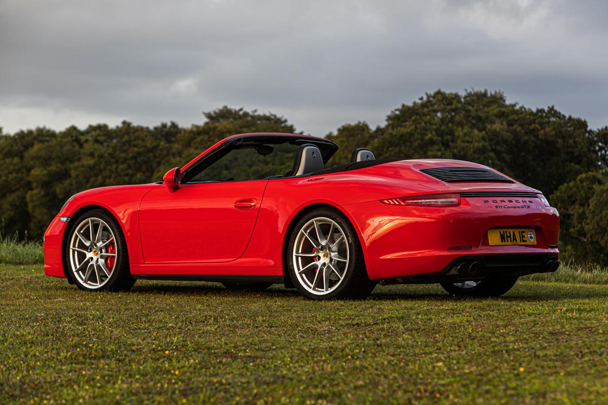 2015 Porsche 911 (991) Carrera Convertible GTS Manual