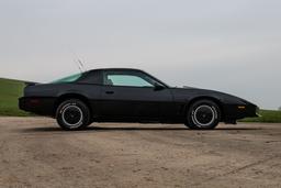 1983 Pontiac Trans-Am 'Knight Rider' KITT Homage