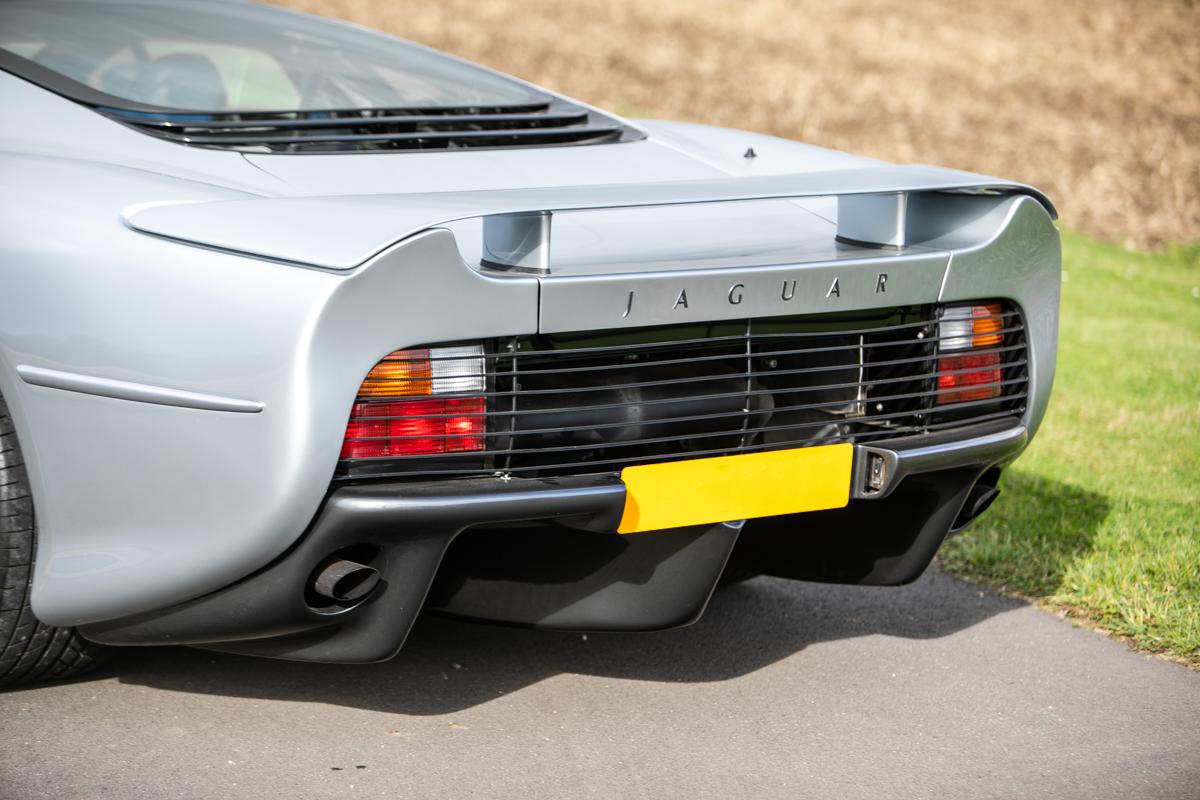 1993 Jaguar XJ220