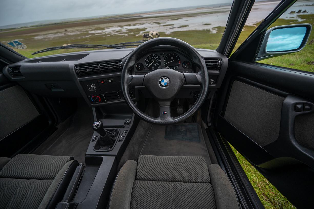 1991 BMW 325i (E30) Sport