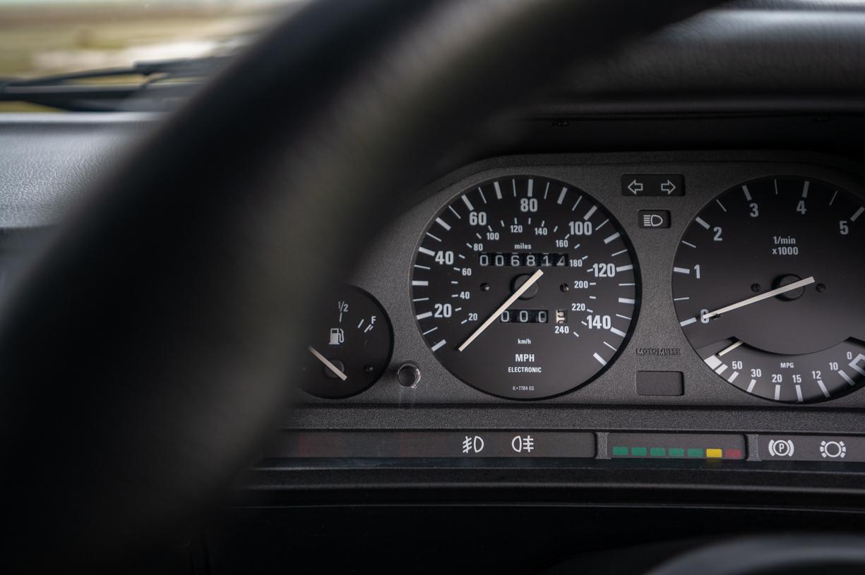 1991 BMW 325i (E30) Sport