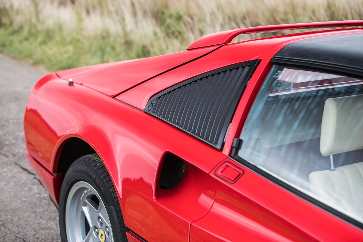 1988 Ferrari 328 GTS