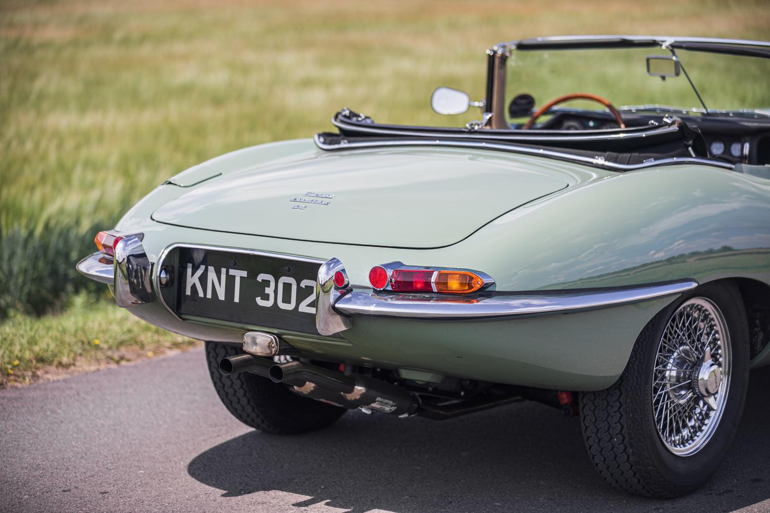 1967 Jaguar E-Type 4.2 Series 1 Roadster