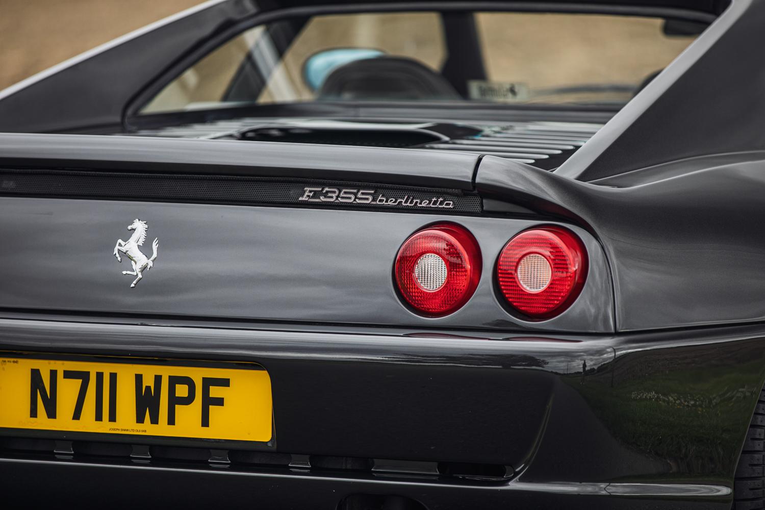 1996 Ferrari F355 GTB - Manual