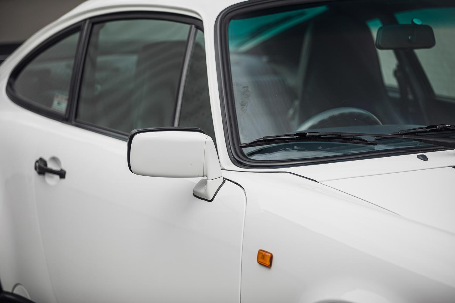 1988 Porsche 911 Carrera Coupe