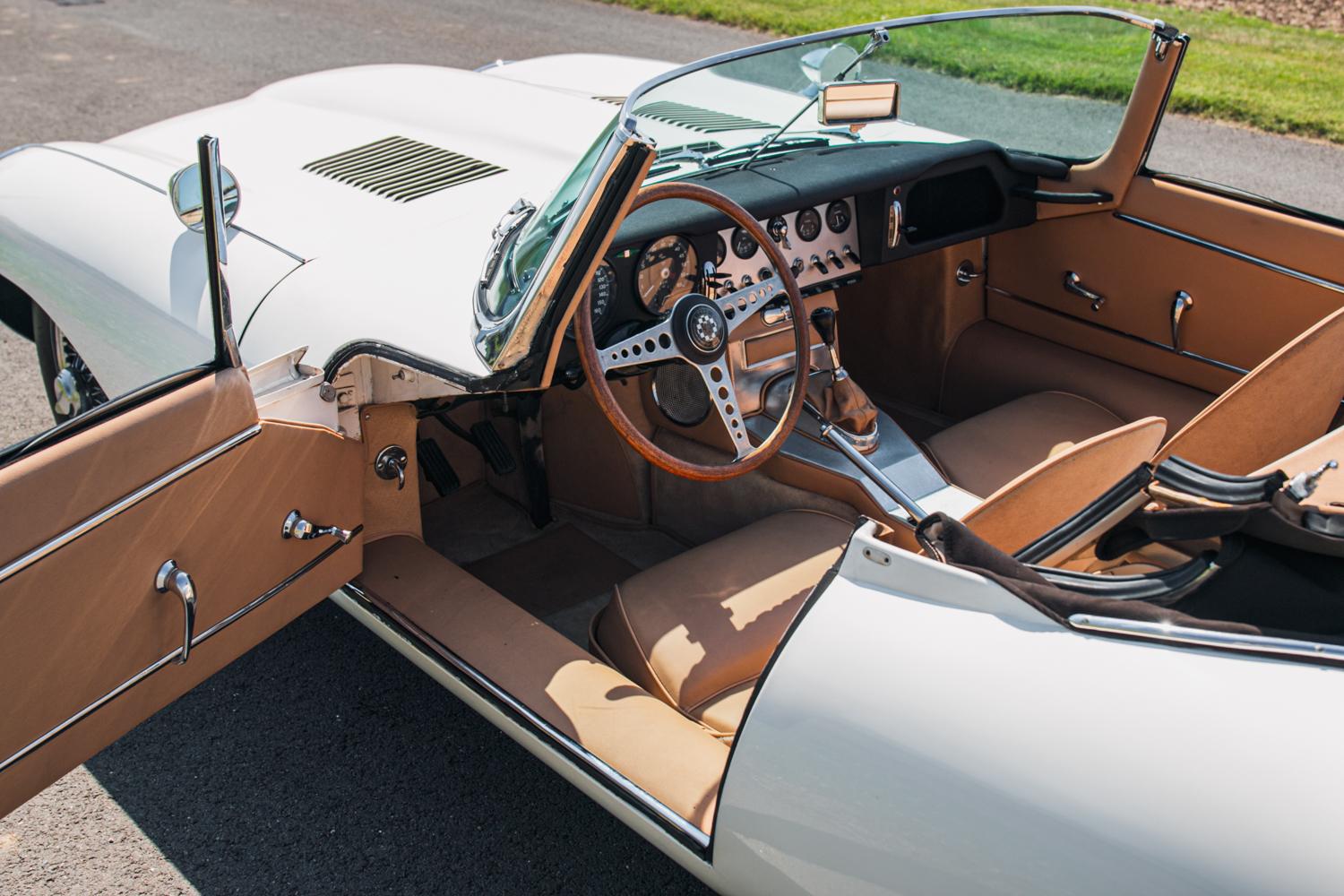 1961 Jaguar E-Type Series 1 Roadster