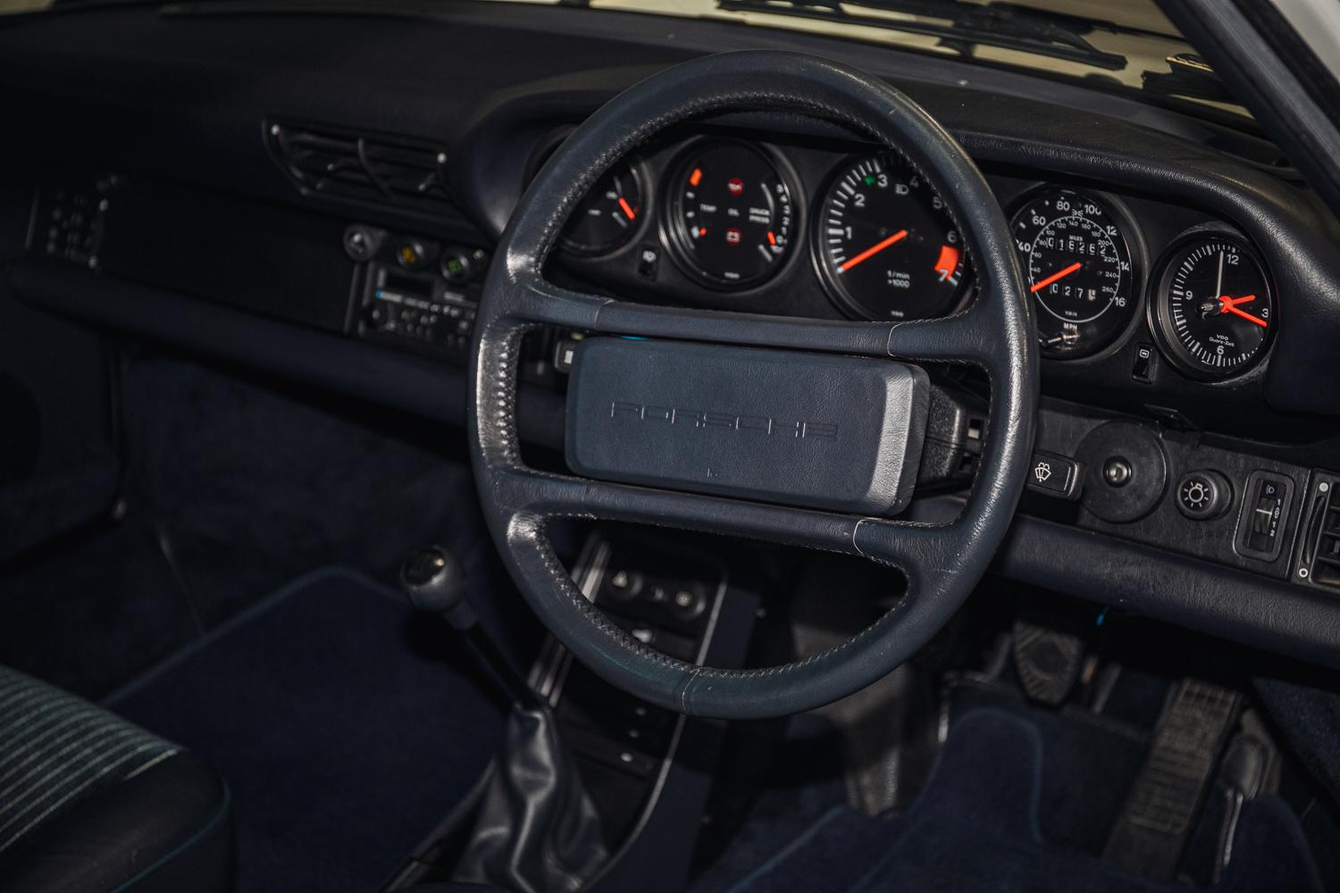 1988 Porsche 911 Carrera Coupe