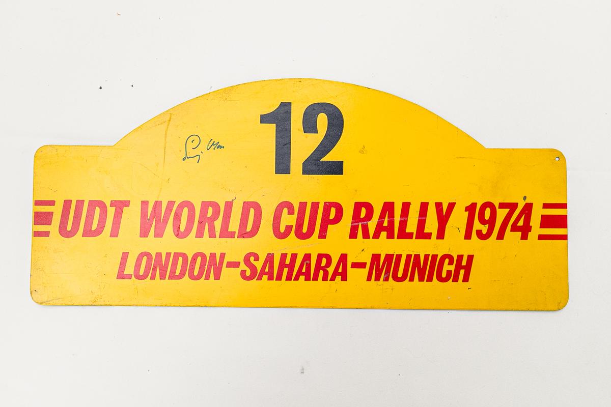 Signed rally plate - 1974 UDT World Cup Rally