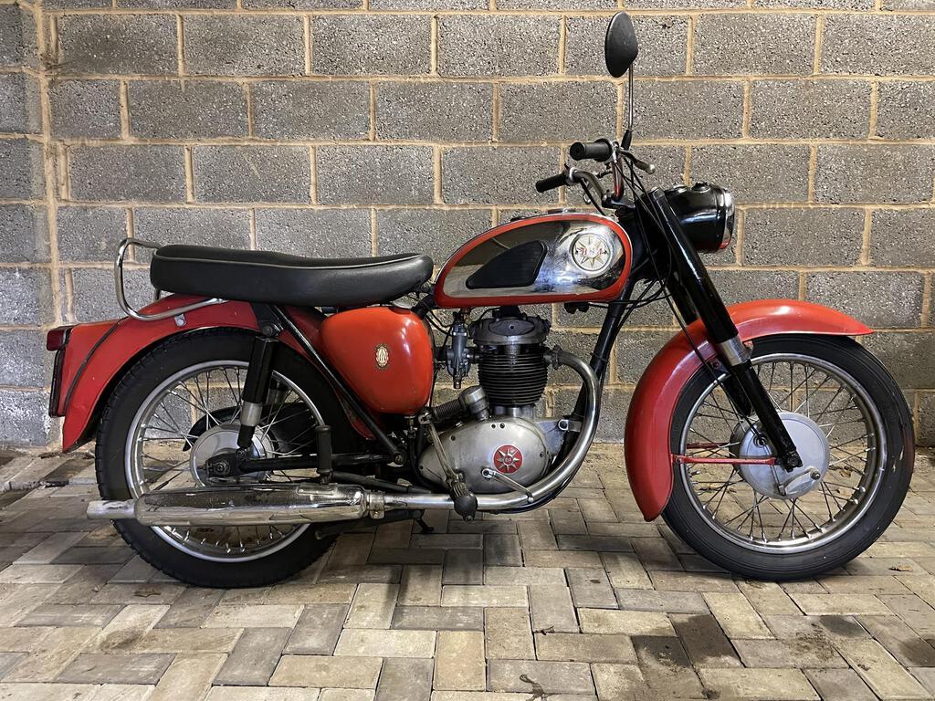 1961 BSA B40