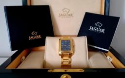 Jaguar Swiss Made; Gents 18ct Yellow Gold Wristwatch
