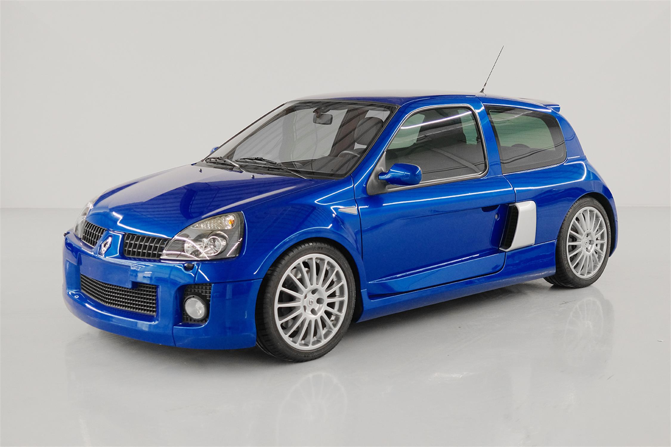 2004 Renault Clio Sport V6