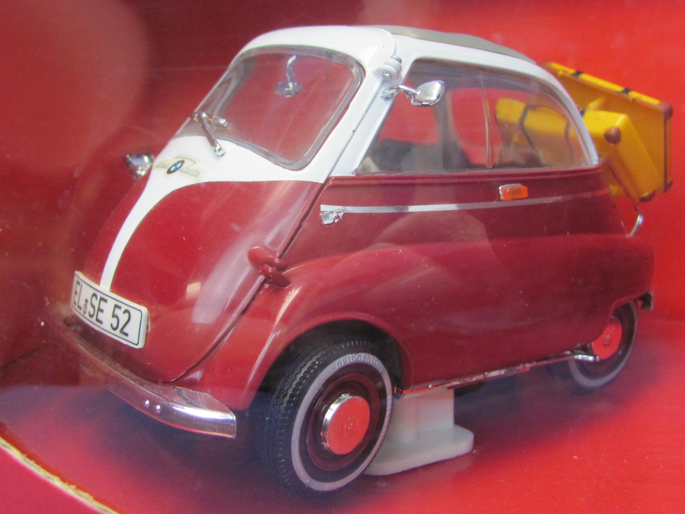 Revell BMW Isetta 250 & Camper – 1:18 Scale – New in Box – 1998