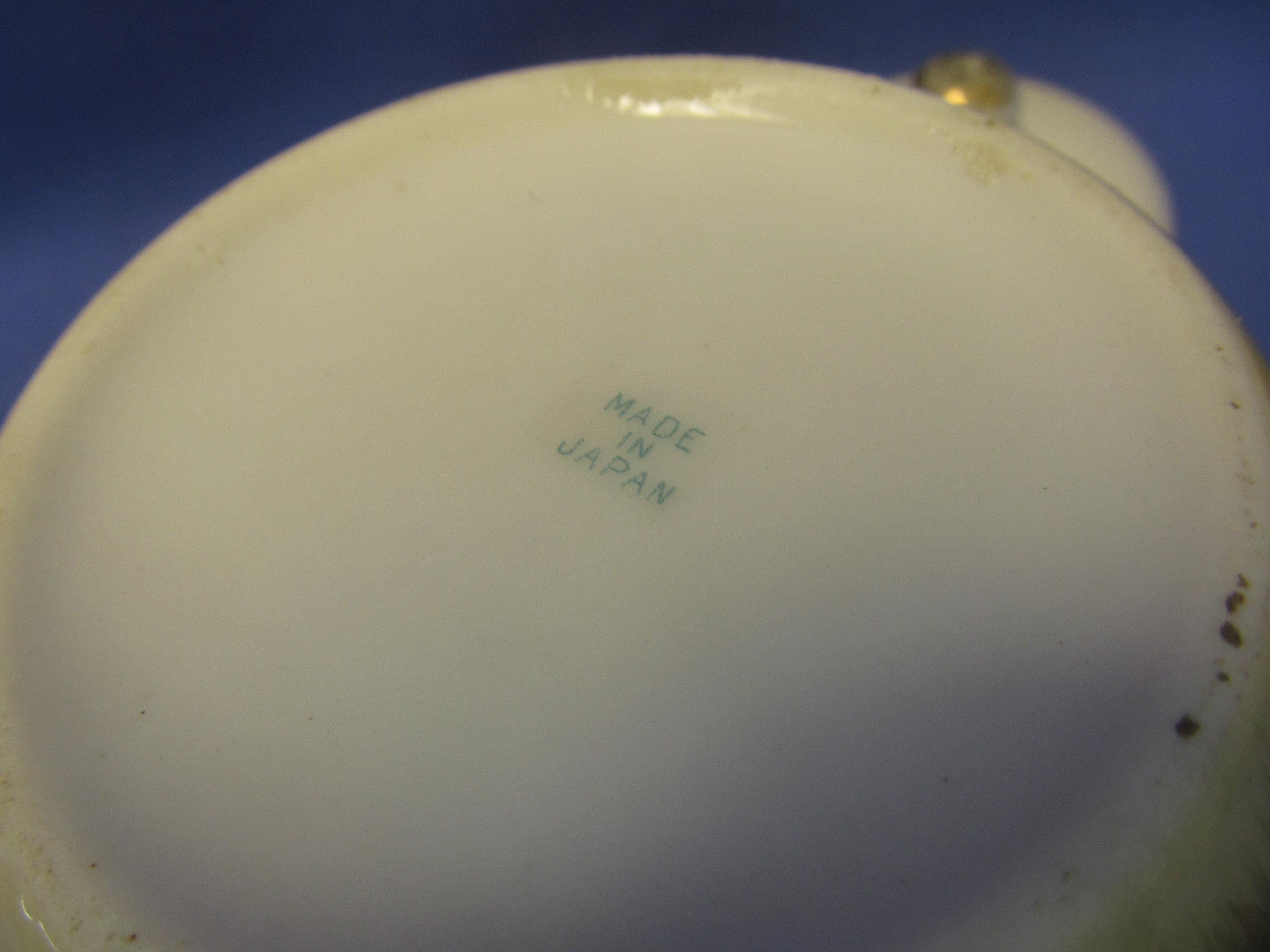 Vintage Hand-Painted Porcelain Cream & Sugar Set – Made in Japan – 3 1/4” T  creamer & 4” Tall sugar
