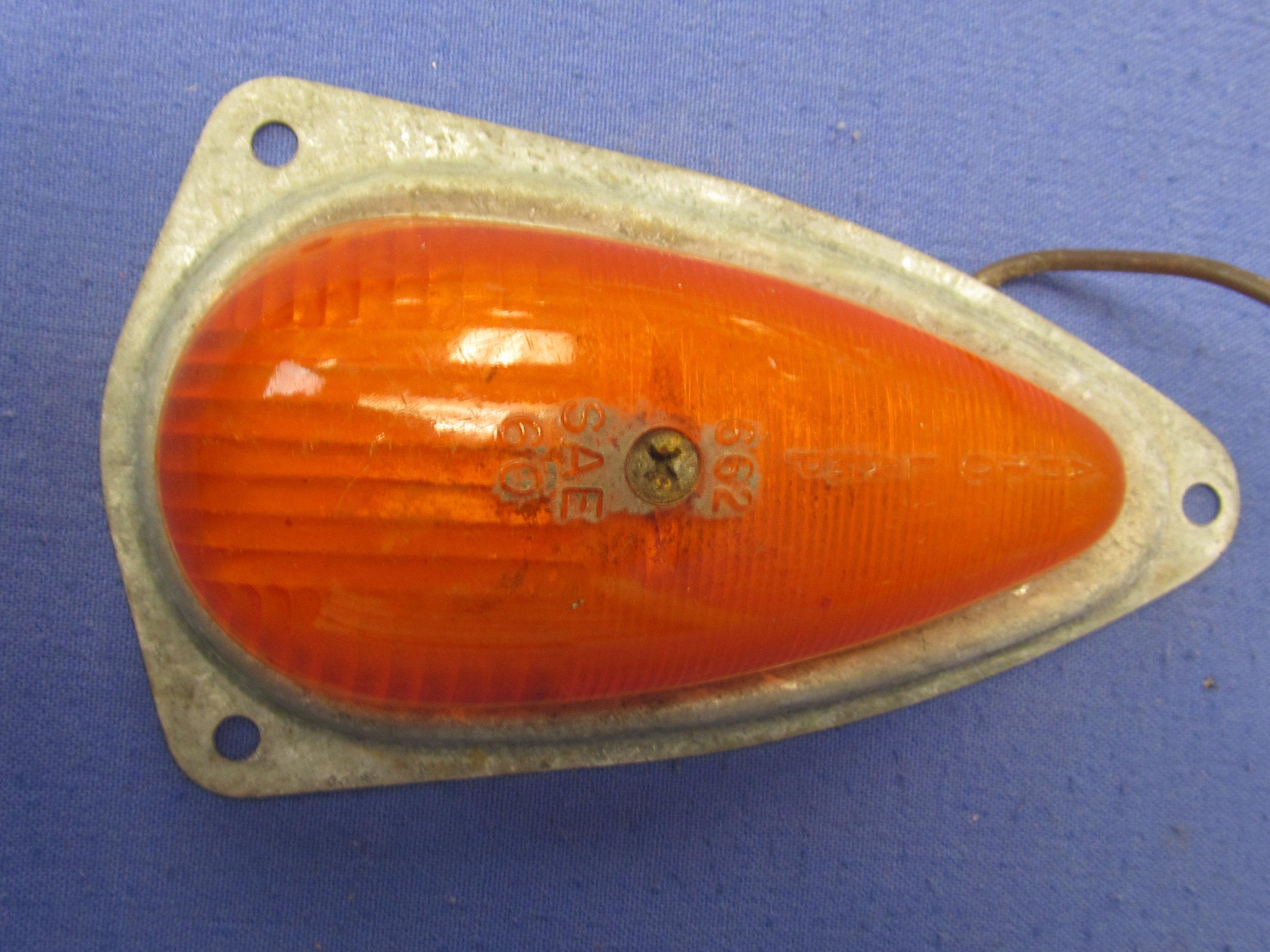 Auto Lamp 662 SAE 60  Clearance Markers –Tear-drop – 2 Are Red Plastic & 3 are Amber Plastic