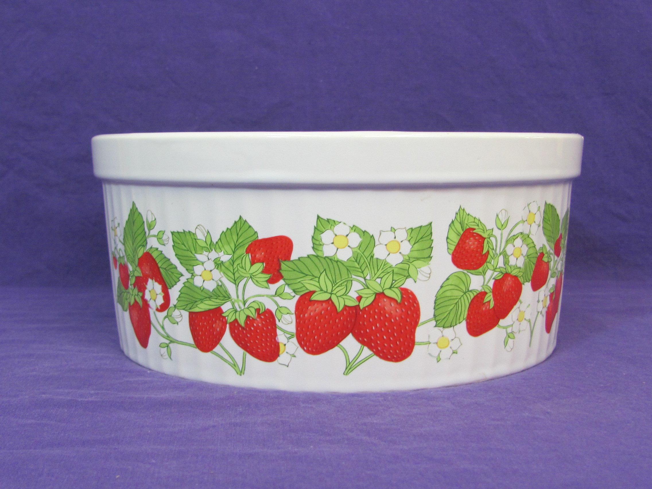 2 Dishes by Action of Japan – Strawberry Design – Souffle Pan – Square Casserole