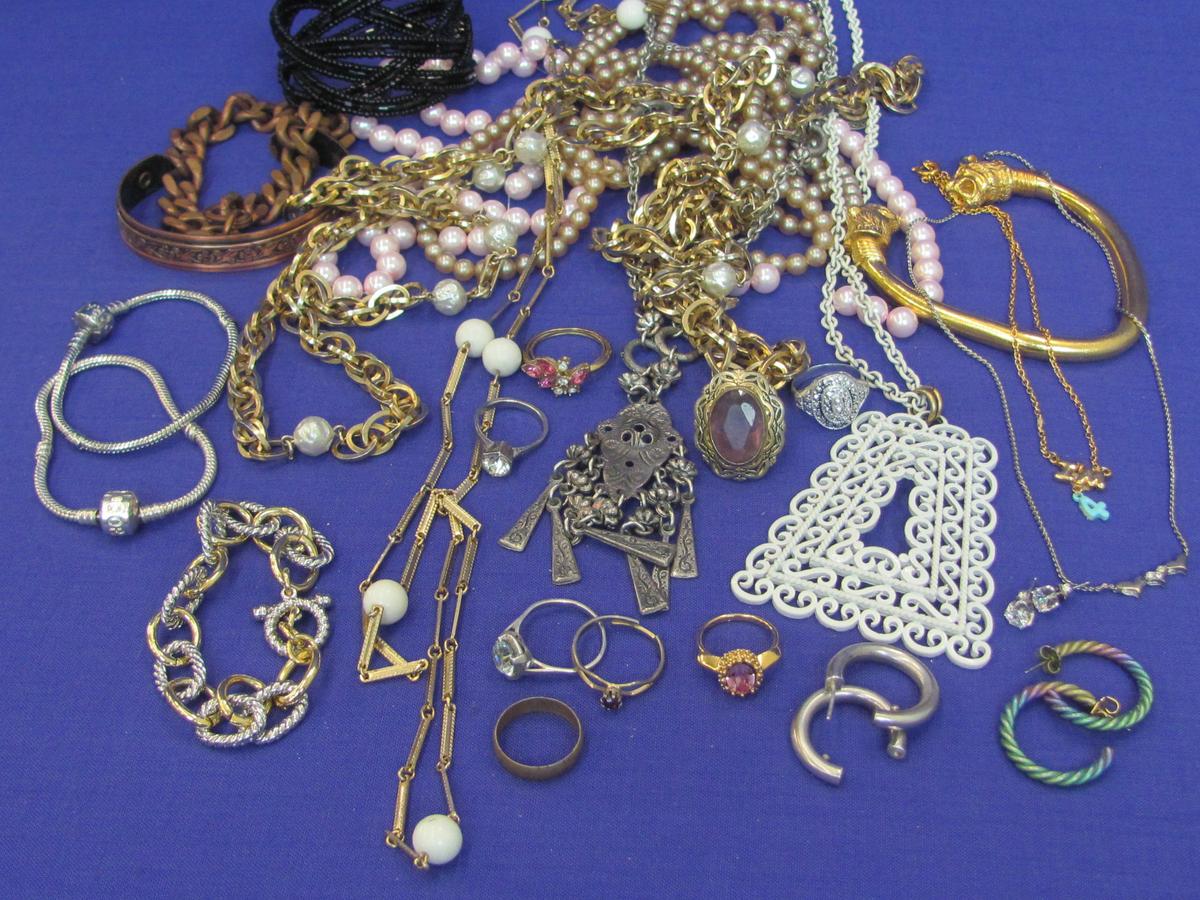 Mixed Lot of Jewelry – Vintage Necklaces – Bracelets – Rings – 2 Fake Pandora bracelets