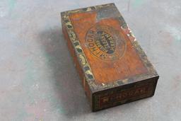 Vintage M I Hogar Metal Cigar Box Petit Coronas  2nd District New York