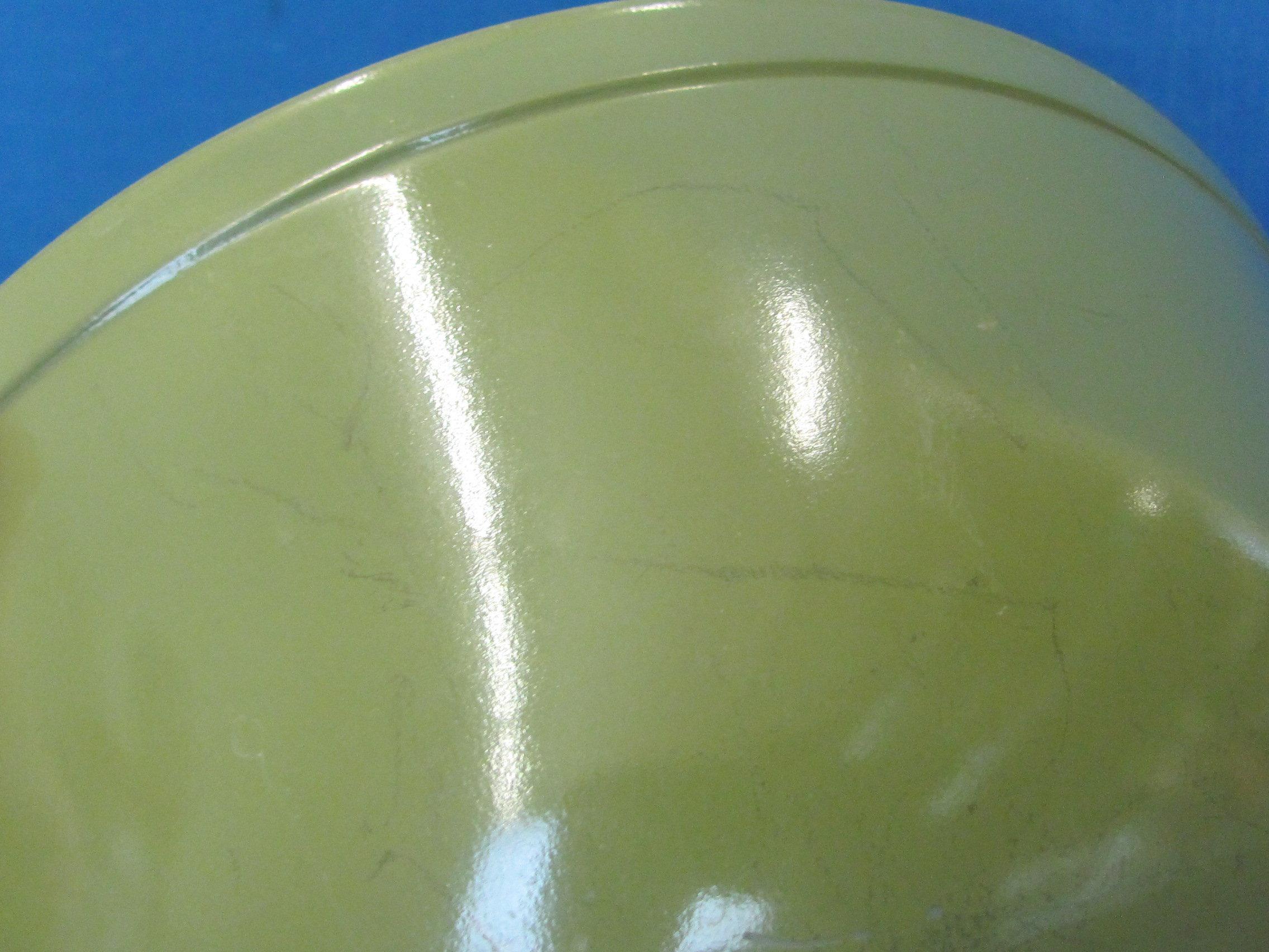 3 Piece Pyrex Mixing Bowl Set – Shades of Green/Yellow – 5 3/4” to 8 3/4” in diameter