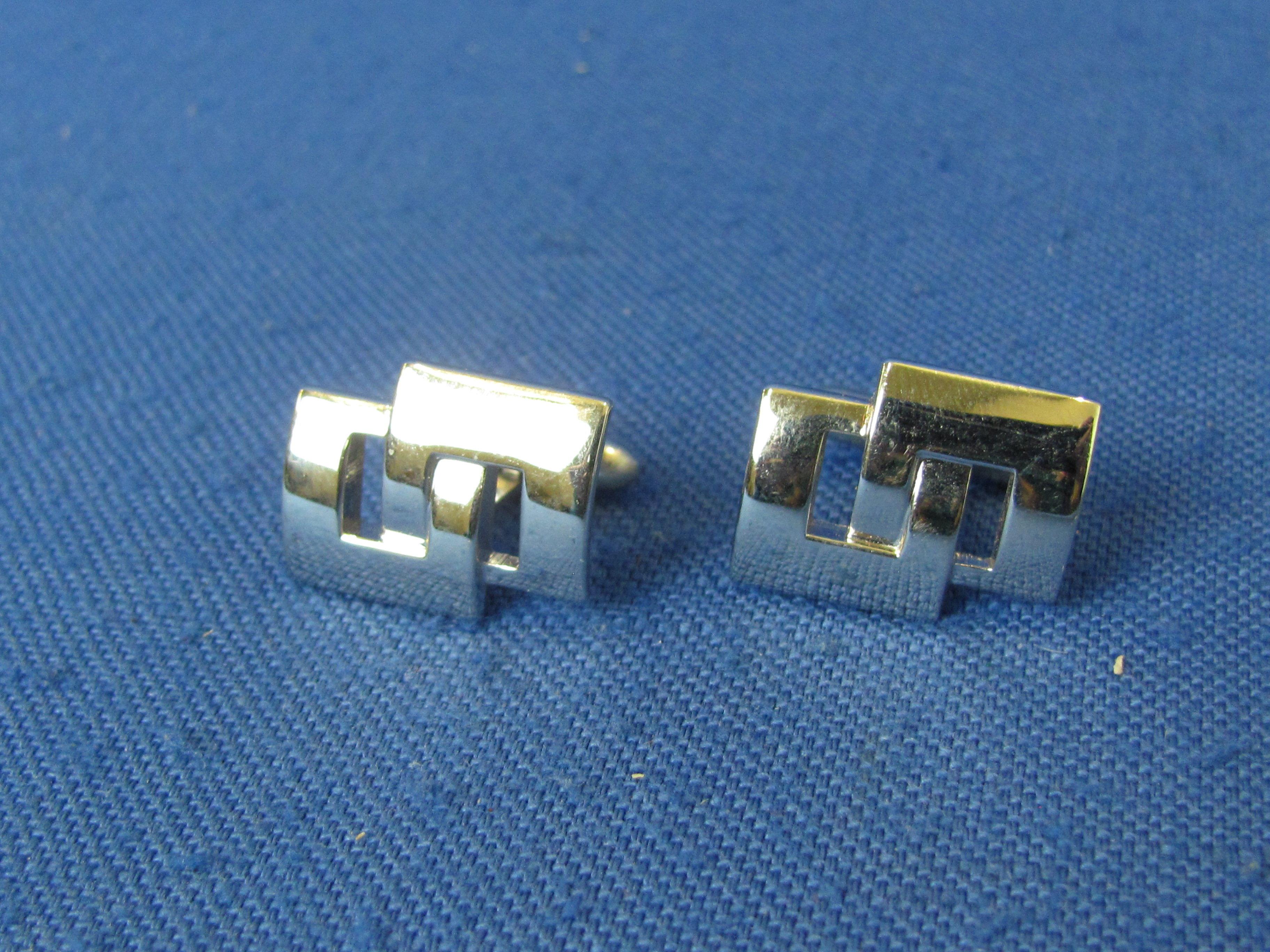 4 Pairs of Vintage Cuff-links and 1 Tie Clip – Swank and Sara Cov -