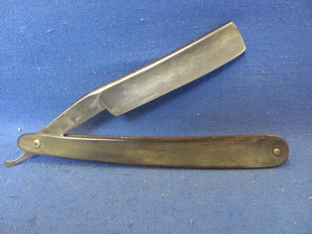 Straight Razor – Veritar? Dumasr? & Box – Box Not Original – Razor Wear – Box Damaged