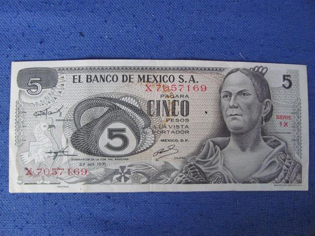 7 Bills of Foreign Paper Currency  - Canadian, Italian, Mexican, Cuban and Japanese