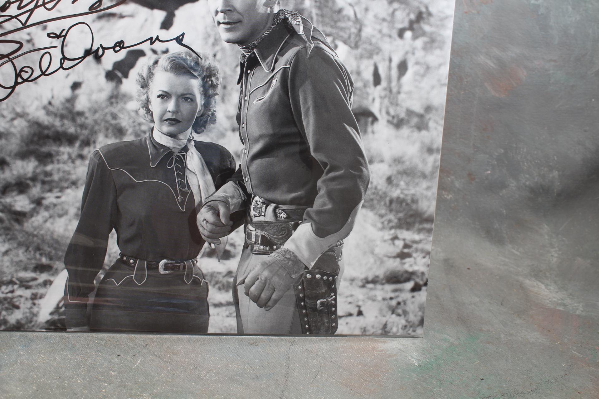 Roy Rogers & Dale Evans 8x10 B&W Reproduction Photo Happy Trails