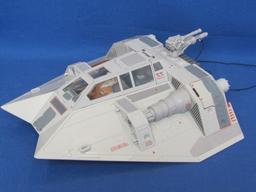 Star Wars: 2010 Snowspeeder with 2 Figures – 10 1/2” long – Missing Missiles