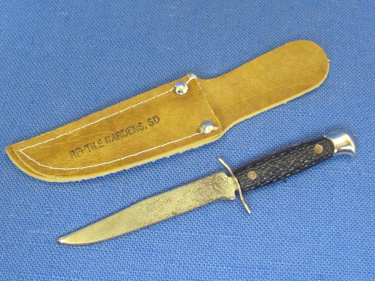 Small Fixed Blade Knife – Souvenir of Reptile Gardens, SD – Knife is 4 1/4” long