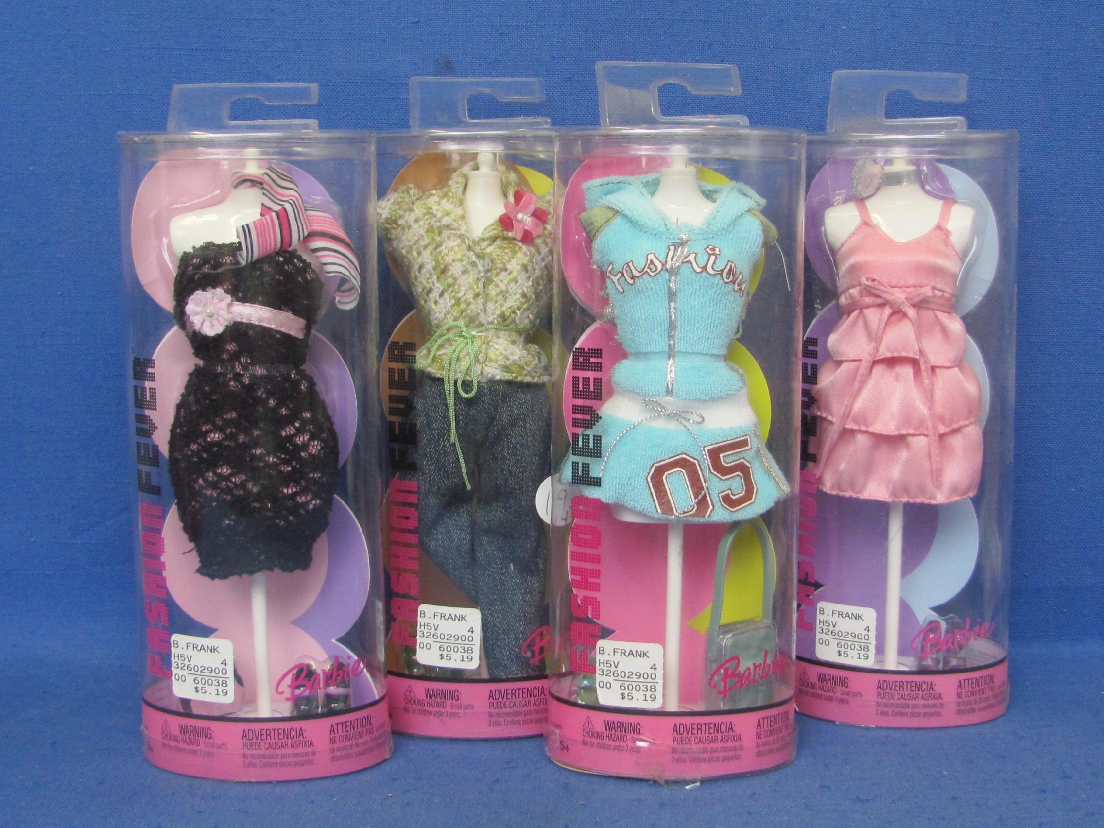 4 Barbie “Fashion Fever” Outfits – New in Tubes – with Mannequins – 2004 – Very good condition