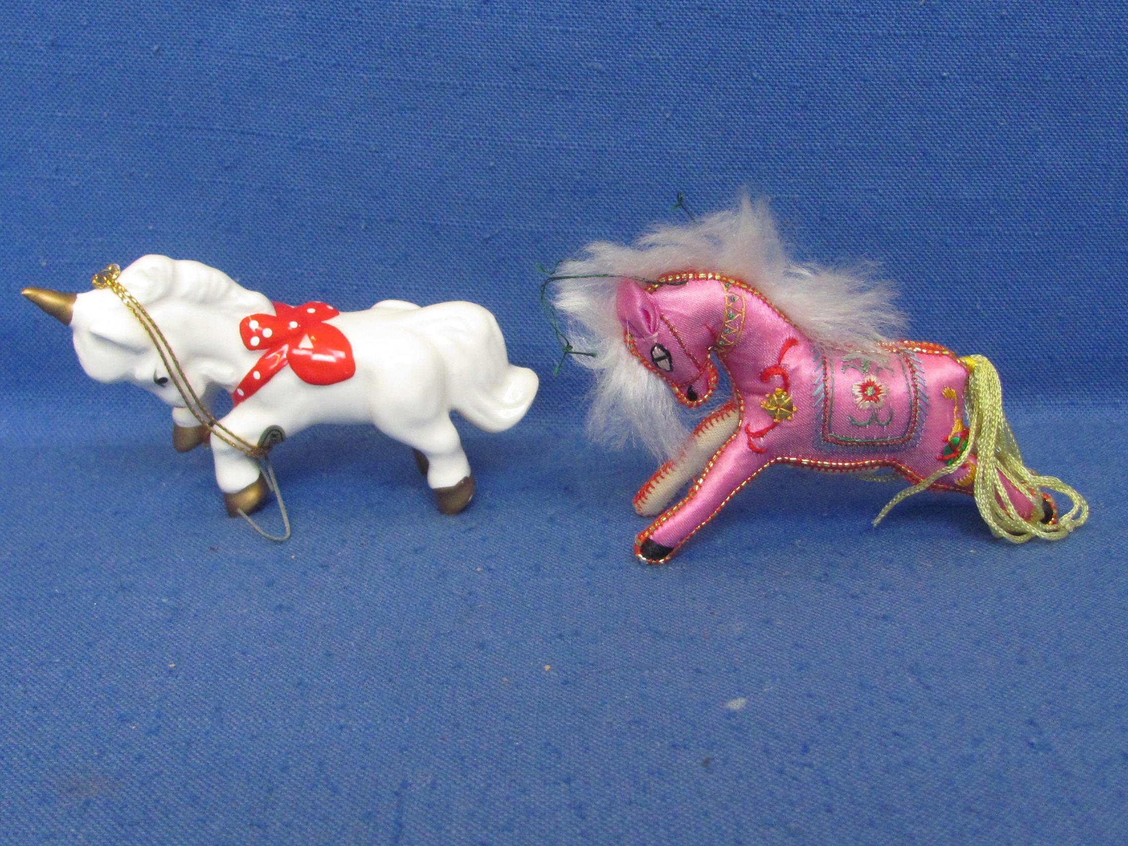 Lot of Unicorn Christmas Ornaments – Ceramic – Fabric – Wood – Good condition