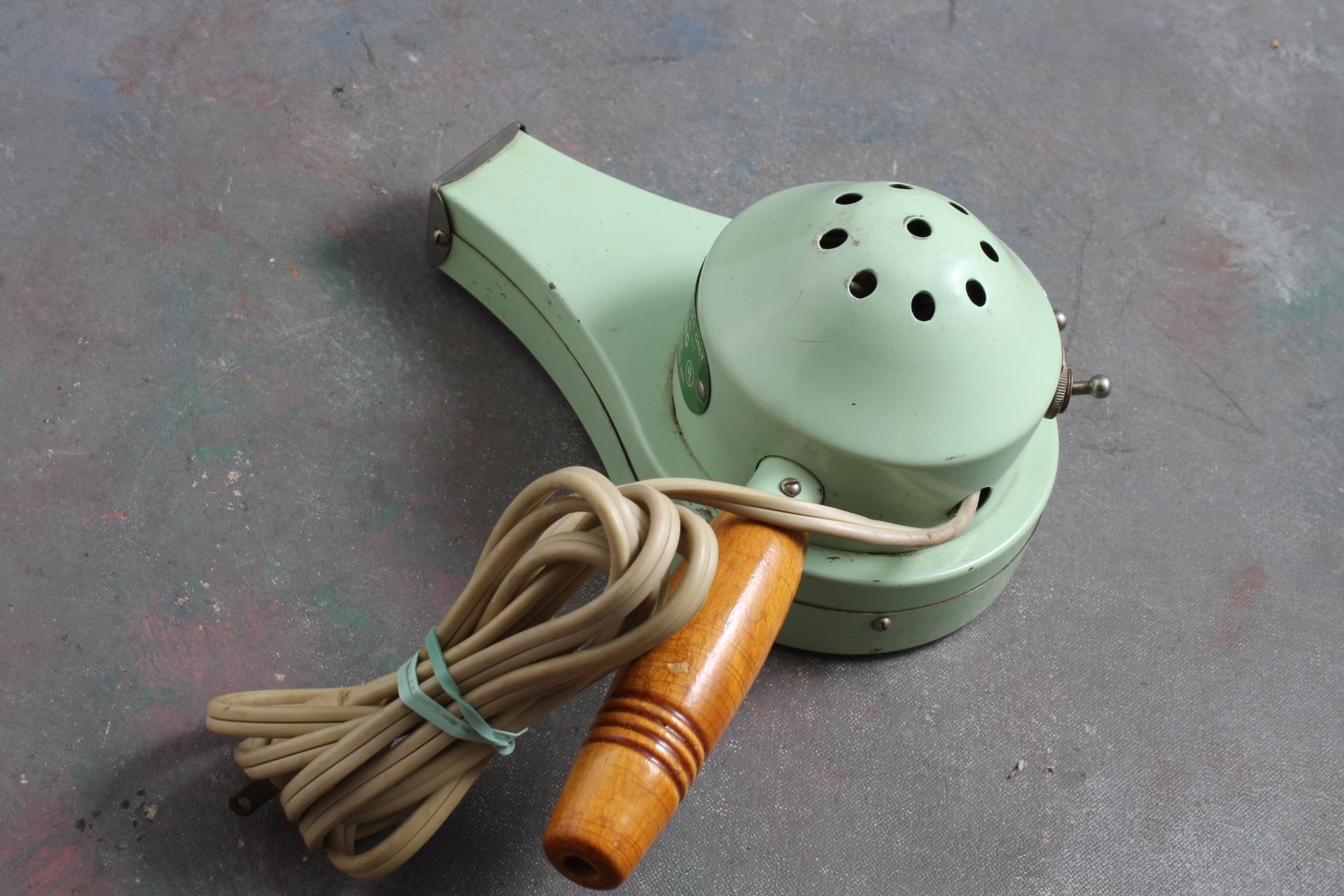 Vintage STYLE-KING Handheld Hair Blow Dryer Green with Wood Handle WORKS