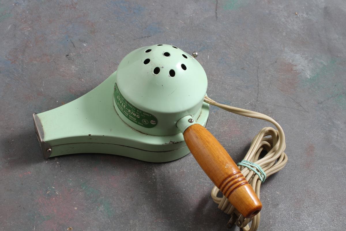 Vintage STYLE-KING Handheld Hair Blow Dryer Green with Wood Handle WORKS