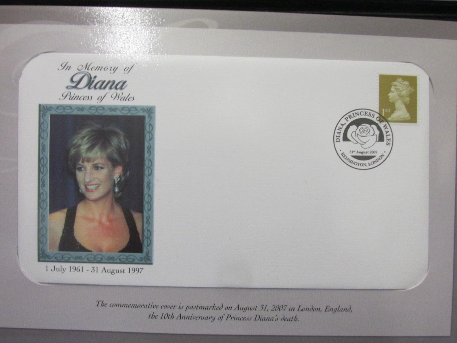 Diana Princess of Wales Tribute Book w/Coin